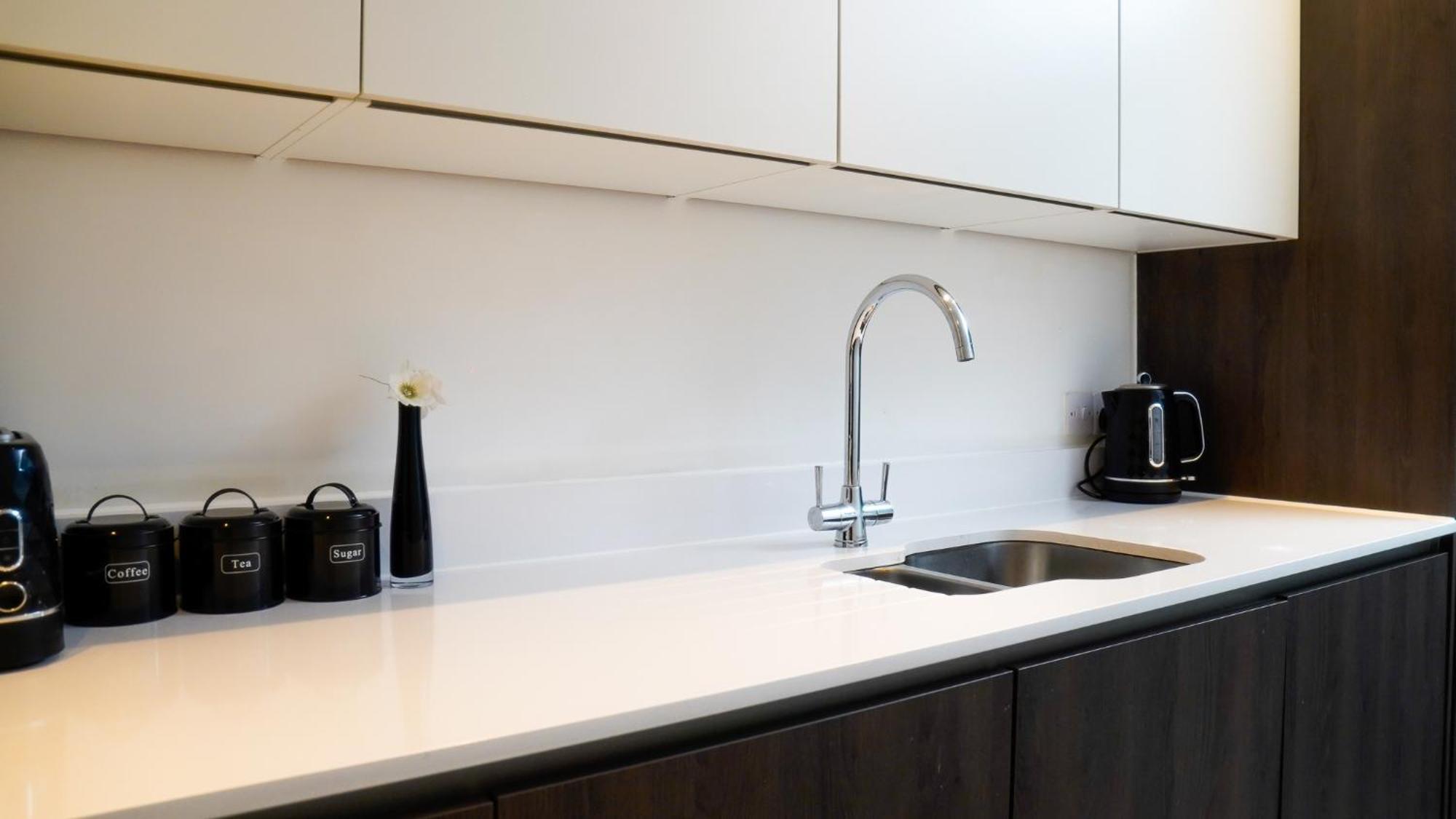 Manchester City Centre Apt With Balcony & Free Parking - Including Free 1-Hour Late Check-Out For Bookings On The 29Th 31St May, Justeat Voucher For 2-Night Stays Minimum! Luaran gambar