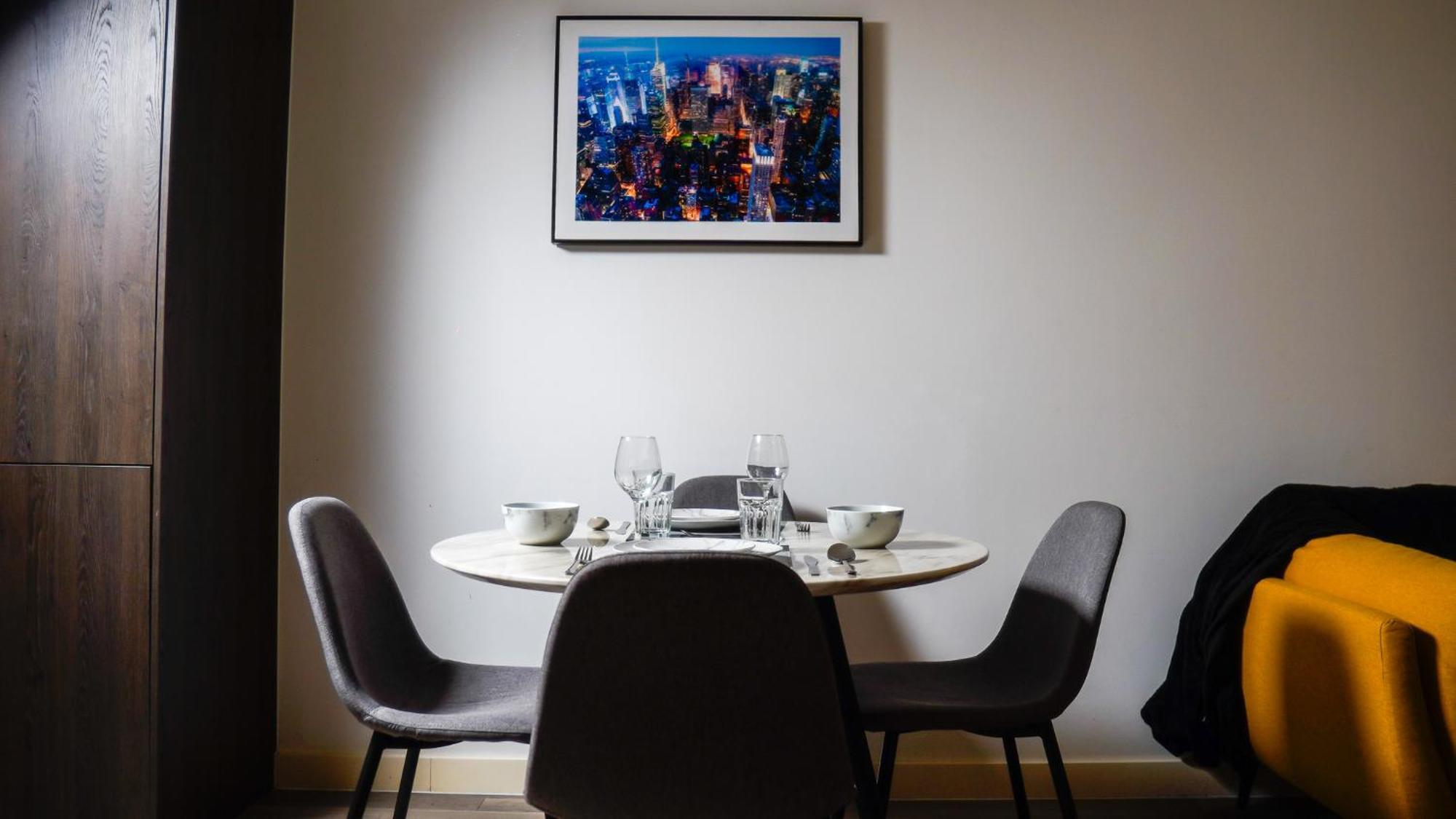 Manchester City Centre Apt With Balcony & Free Parking - Including Free 1-Hour Late Check-Out For Bookings On The 29Th 31St May, Justeat Voucher For 2-Night Stays Minimum! Luaran gambar